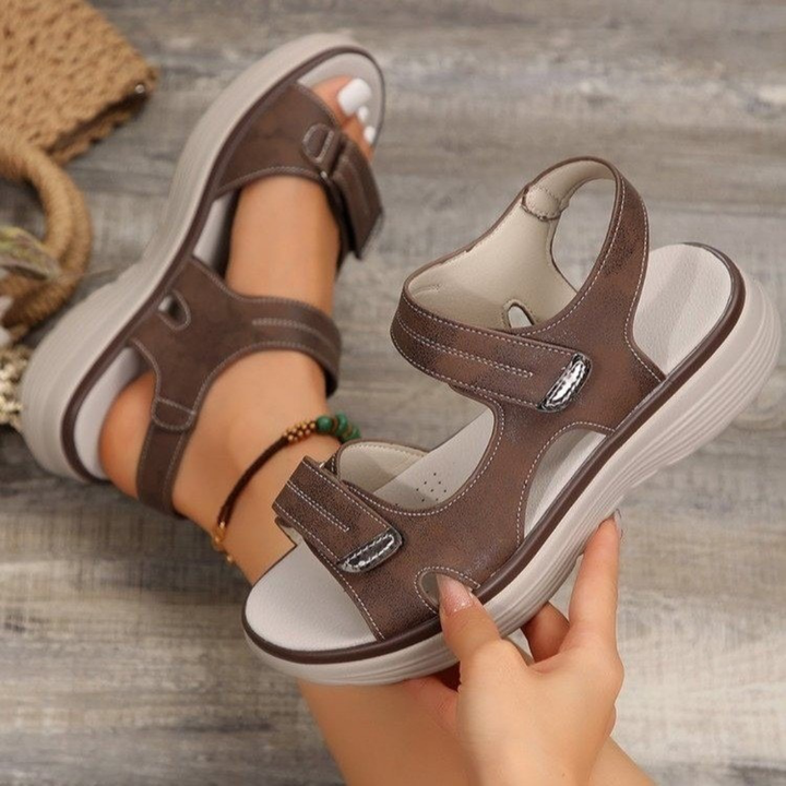 Encanto Diario | Sandalias cómodas y ajustables